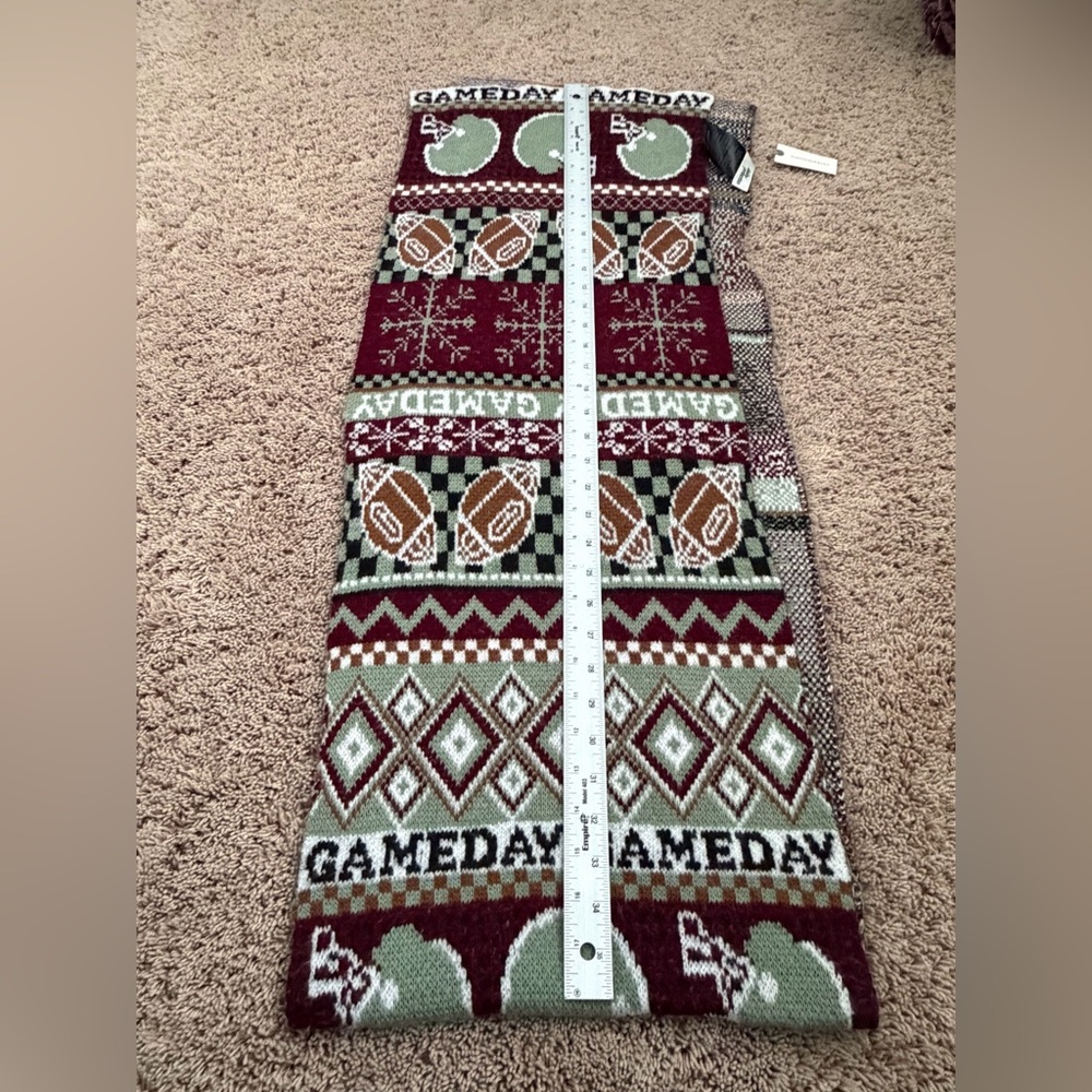 NWT new Anthropologie Mariel scarf game day football maroon green - Picture 14 of 15